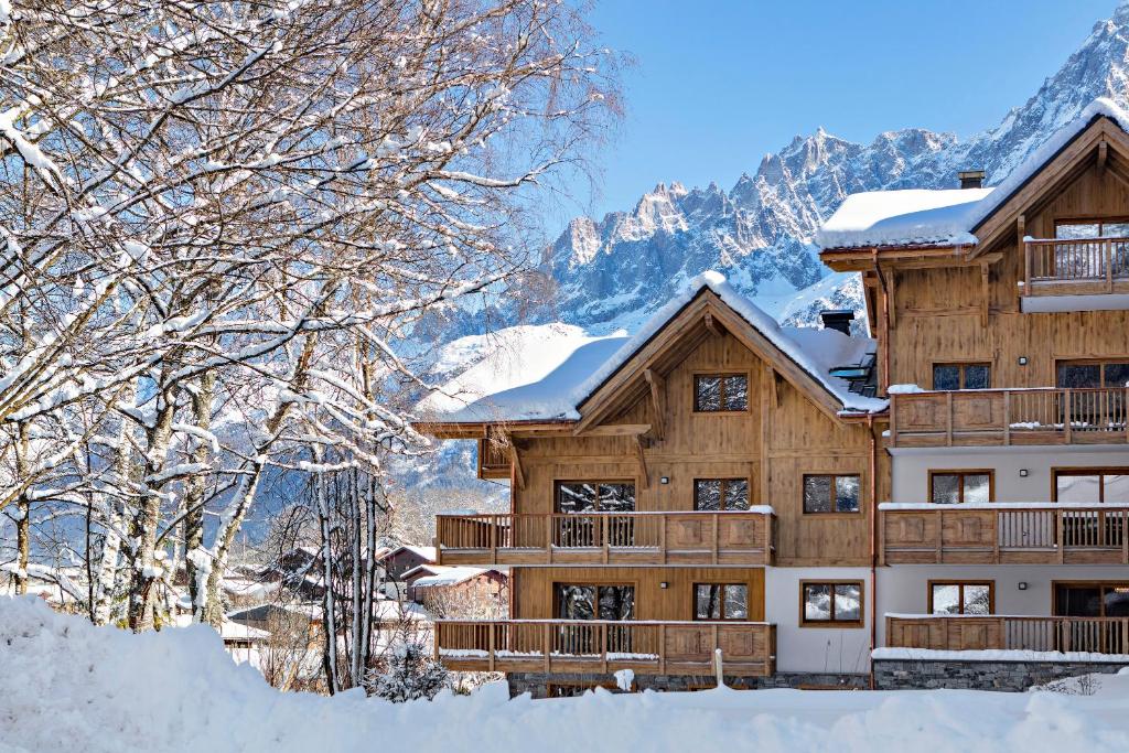 MGM Hotels & Residences - Residence Chalets Elena - Skiing and Outdoor Adventures