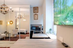 MHL - Maison Hotel Lyon - Transportation Options