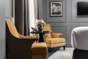 No.4 Carlton - Amenities and Features