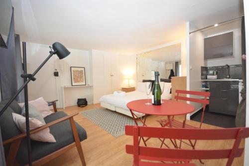 Opera-Bourse Studio - Dining Options