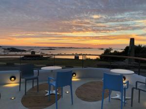Pavilion of the Beach - Dining and Breakfast Offerings