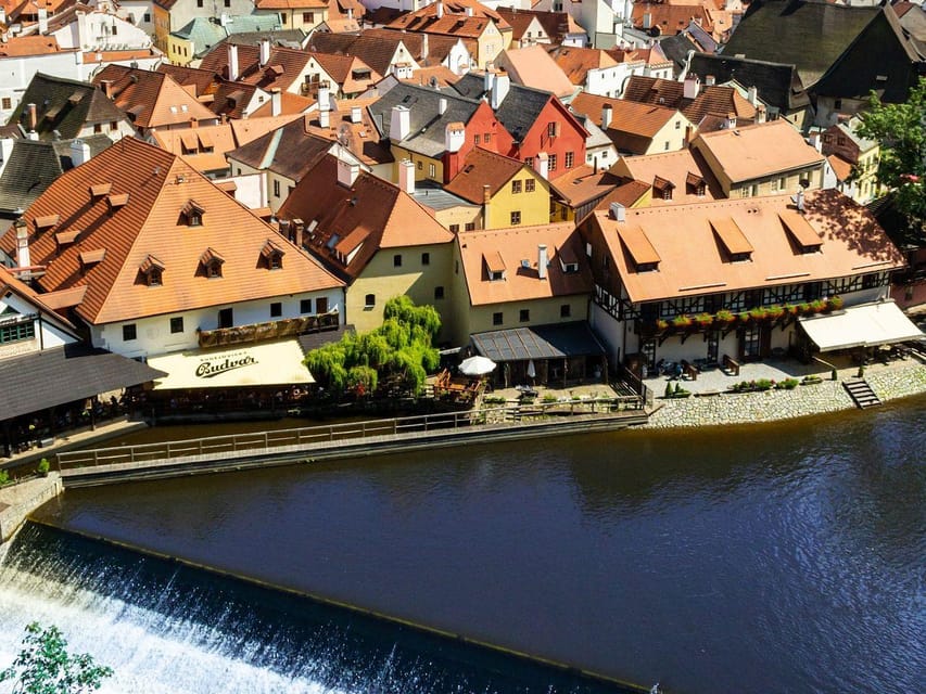 Prague: Transfer to Vienna via Fabulous Cesky Krumlov - Included Services and Amenities
