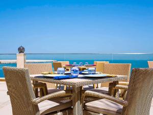 Pullman Resort Al Marjan Island - Dining Experiences