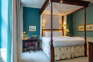 Roseate House London - Dining Options and Offerings