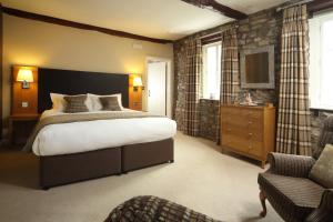 Sun Inn - Booking and Contact Details