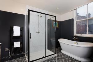 Swan & Railway Hotel Wigan - Nearby Attractions and Activities