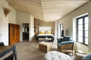 The 19-21 - a Love of the Hotel - Nearby Attractions and Activities