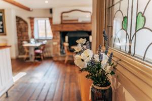 The Bear & Swan - Guest Reviews