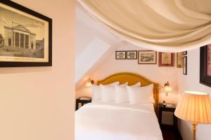 The Chamber of the Marsh - Policies for Guests