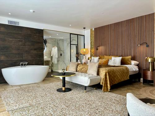 The Confidential Hotel & SPA - Nearby Attractions