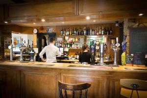The Elks Head Inn - Staff and Service