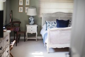 The George Inn - Dining Choices Available