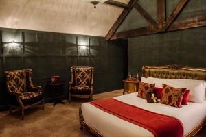 The Joiners Arms - Dining and Cuisine