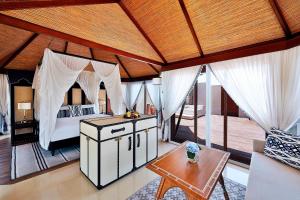 The Ritz-Carlton Ras Al Khaimah, Al Hamra Beach - Facilities and Activities