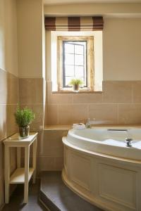 The Slaughters Country Inn - Room Types and Features