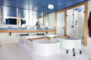 The Standard London - Amenities and Facilities
