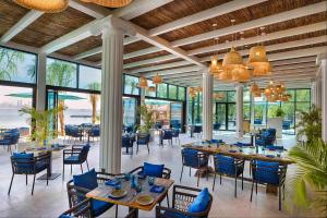 Anantara World Islands Dubai Resort - Questions About Staying Here