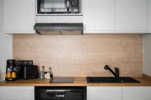 App-Art - How To Book Your Stay