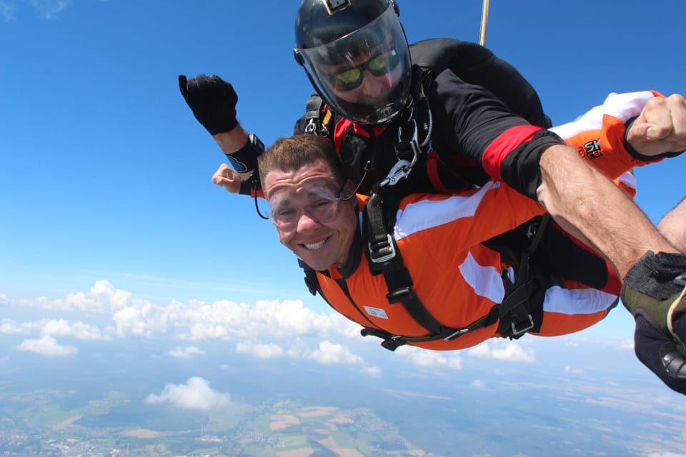 Best Skydiving Close to Brno and Olomouc - Customer Feedback and Ratings