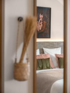 Boudoir of the Muses - Nearby Attractions