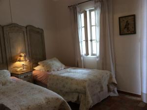 Clos Des Iris - How To Book Your Stay