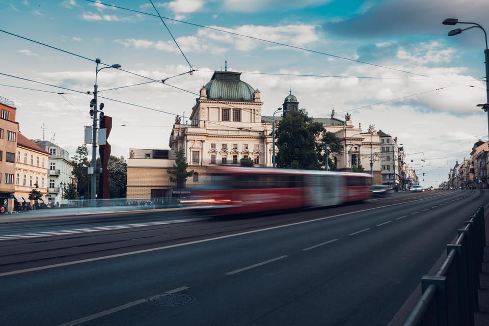 Day Trip: Prague to Karlovy Vary, Marianske Lazne & Pilsen - Accessibility Features