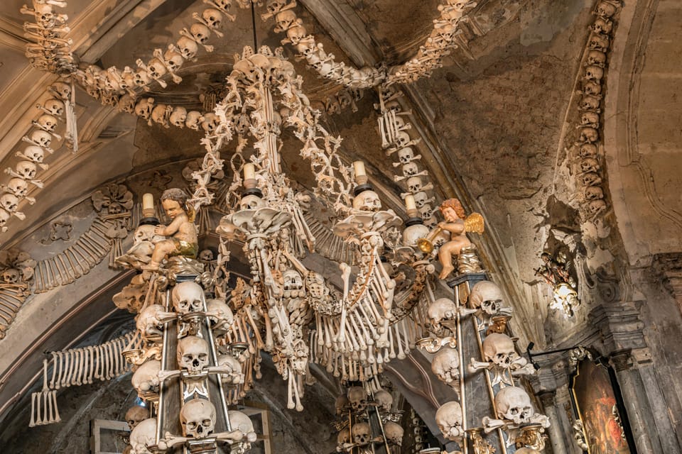Day Trip: Prague to Kutna Hora & Cesky Sternberk, and More - Attractions in Kutná Hora