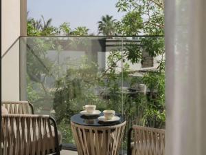 Delano Dubai - Transportation and Accessibility