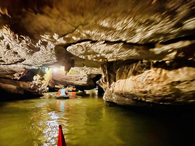 Hanoi: Hoa Lu, Tam Coc & Mua Cave ,Buffet Lunch｜Vietnam - Culinary Delights