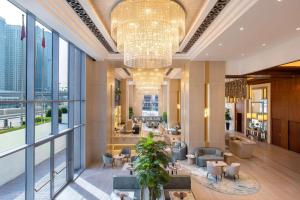 Hilton Dubai Al Habtoor City - Questions About Staying Here