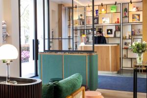 Hotel Le 37 Bis - Booking Information and Discounts