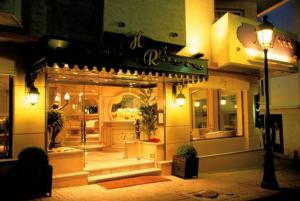 Hotel Le Rocher - Dining and Entertainment Options
