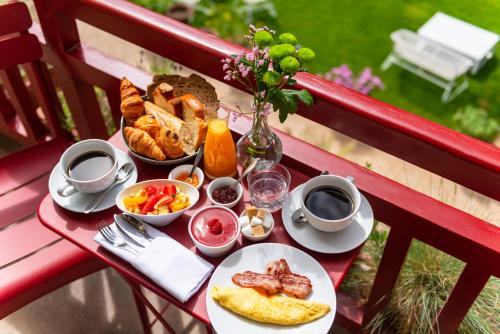 Hotel Le Saint Christopher - Breakfast Offerings
