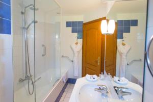 Hotel Restaurant Du Port - Location Benefits