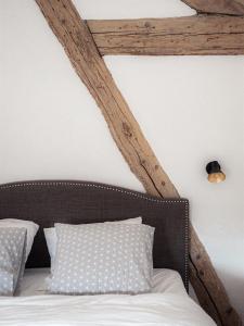 Hotel Savel - Booking Information