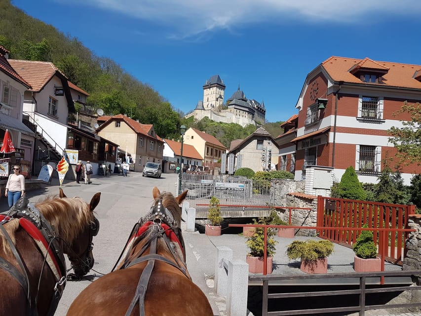 KarlšTejn Castle by Horse Carriage - Scenic Surroundings