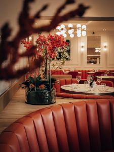 Lion & Swan Hotel - Worth The Stay