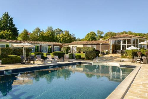 Logis Hotel Val De Vienne - Accessibility Features