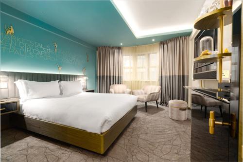 Middle Eight - Covent Garden - Preferred Hotels and Resorts - Booking Information
