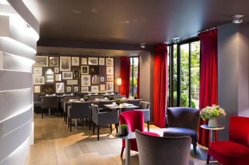 Molière Hotel - How To Book Your Stay