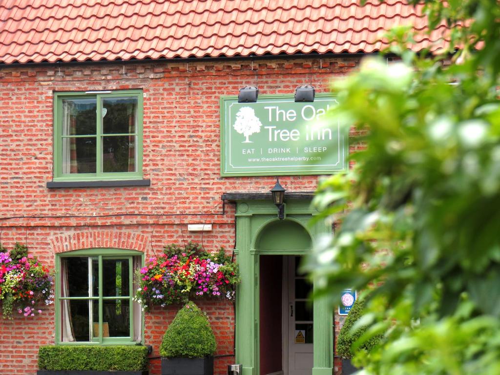 Oak Tree Inn Review