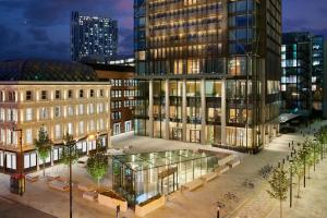 Pan Pacific London - Dining Options