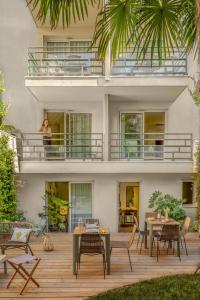 PEPPER & PAPER Apartments - How To Book Your Stay