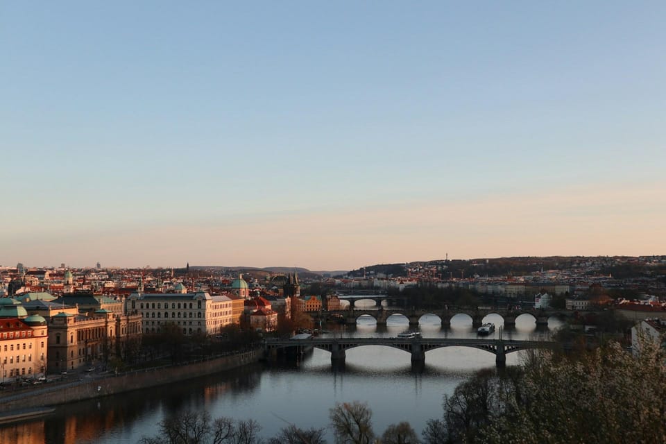 PRAGUE PRIVATE BOOZE CRUISE - Included Amenities