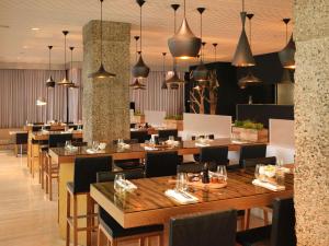 Sanderson London - Nearby Attractions and Activities