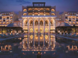 Shangri-La Qaryat Al Beri, Abu Dhabi - Nearby Attractions