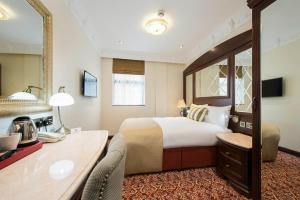 The George Street Hotel - Nearby Attractions
