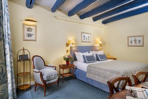 The Montmartre Relay - Tips for Booking