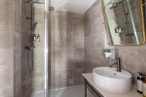 The Oceanik Shores - House Rules and Policies