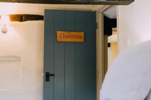 The Pointer - How to Book Your Stay